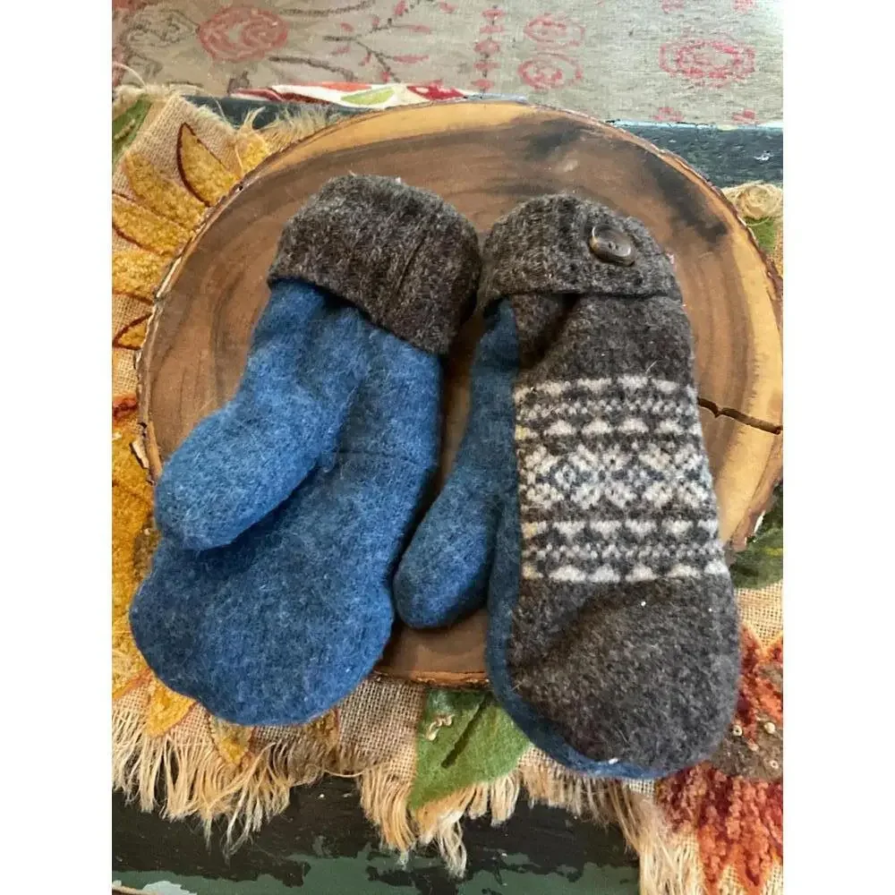 Cozy Wool Mittens with Unique Patterns | Fleece lined